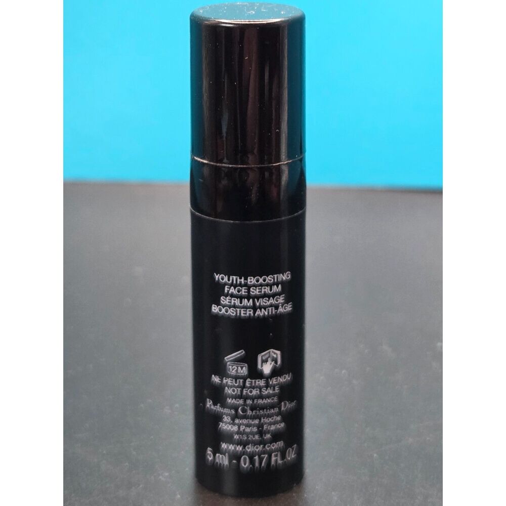 Dior SAUVAGE Mini Youth Boosting Face Serum - le Serum - 5ml - .17 fl.oz - Picture 2 of 3